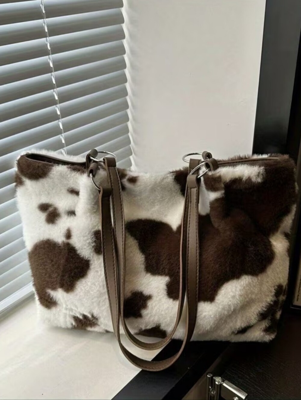 Large Capacity Shopper Bags for Women Winter Travel Tote Bag Cow Printing Plush